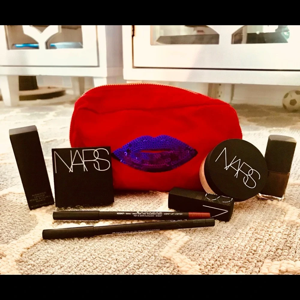 Nars makeup collection in limited edition lip makeup bag. BNIB - Picture 1 of 9